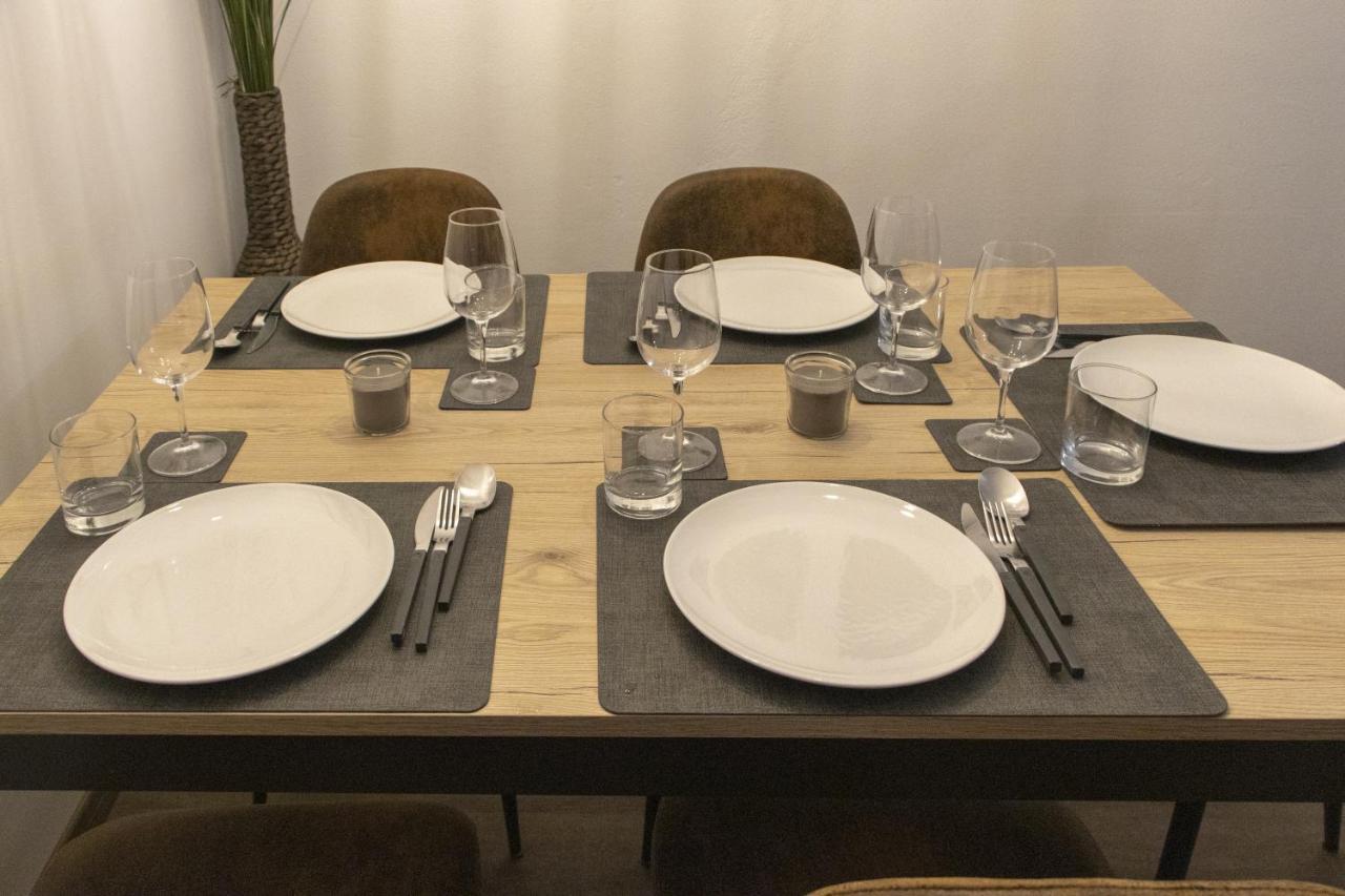Complesso I Dadi - Condominio Cielo Alto เบรยล์-แชร์วิเนีย ภายนอก รูปภาพ