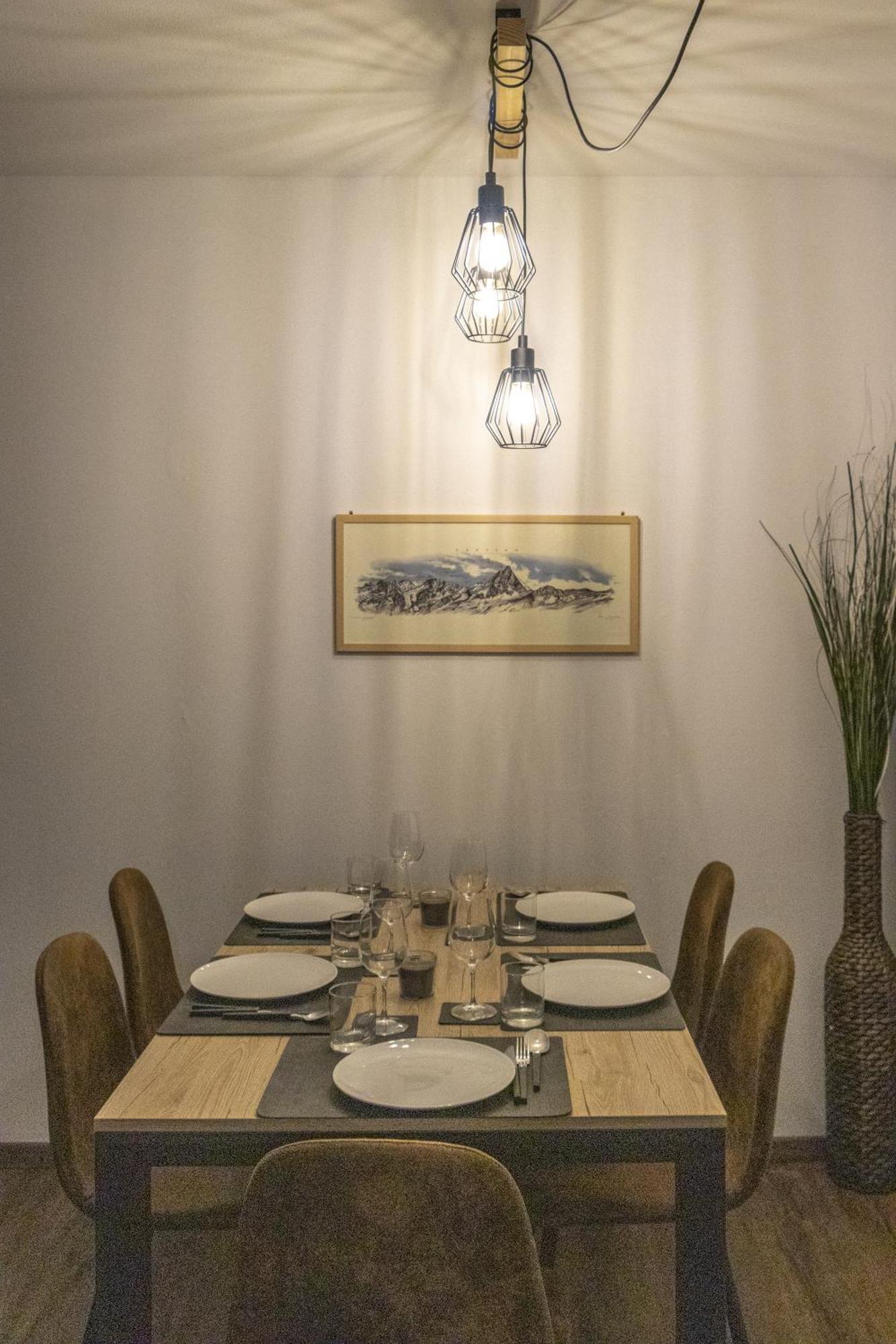 Complesso I Dadi - Condominio Cielo Alto เบรยล์-แชร์วิเนีย ภายนอก รูปภาพ
